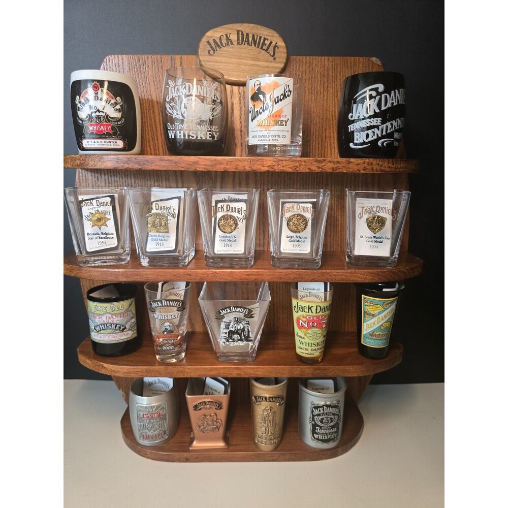 Jack Daniel’s Wooden Shot Glass Display & 18 Shots Glasses